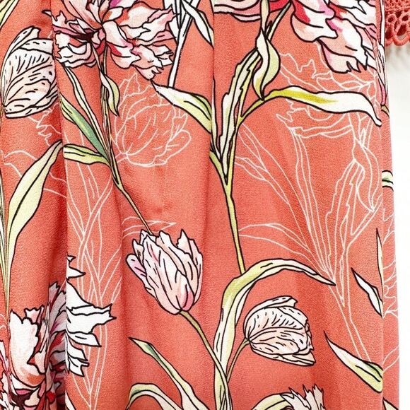 Finders Keepers Floral Lace Midi Dress Size Small - Picture 13 of 13